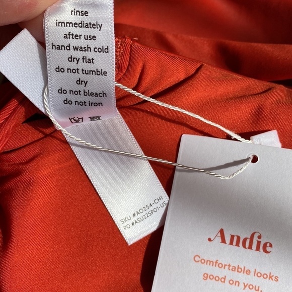 Andie Tahiti chili pepper red one piece swimsuit medium - Picture 7 of 8